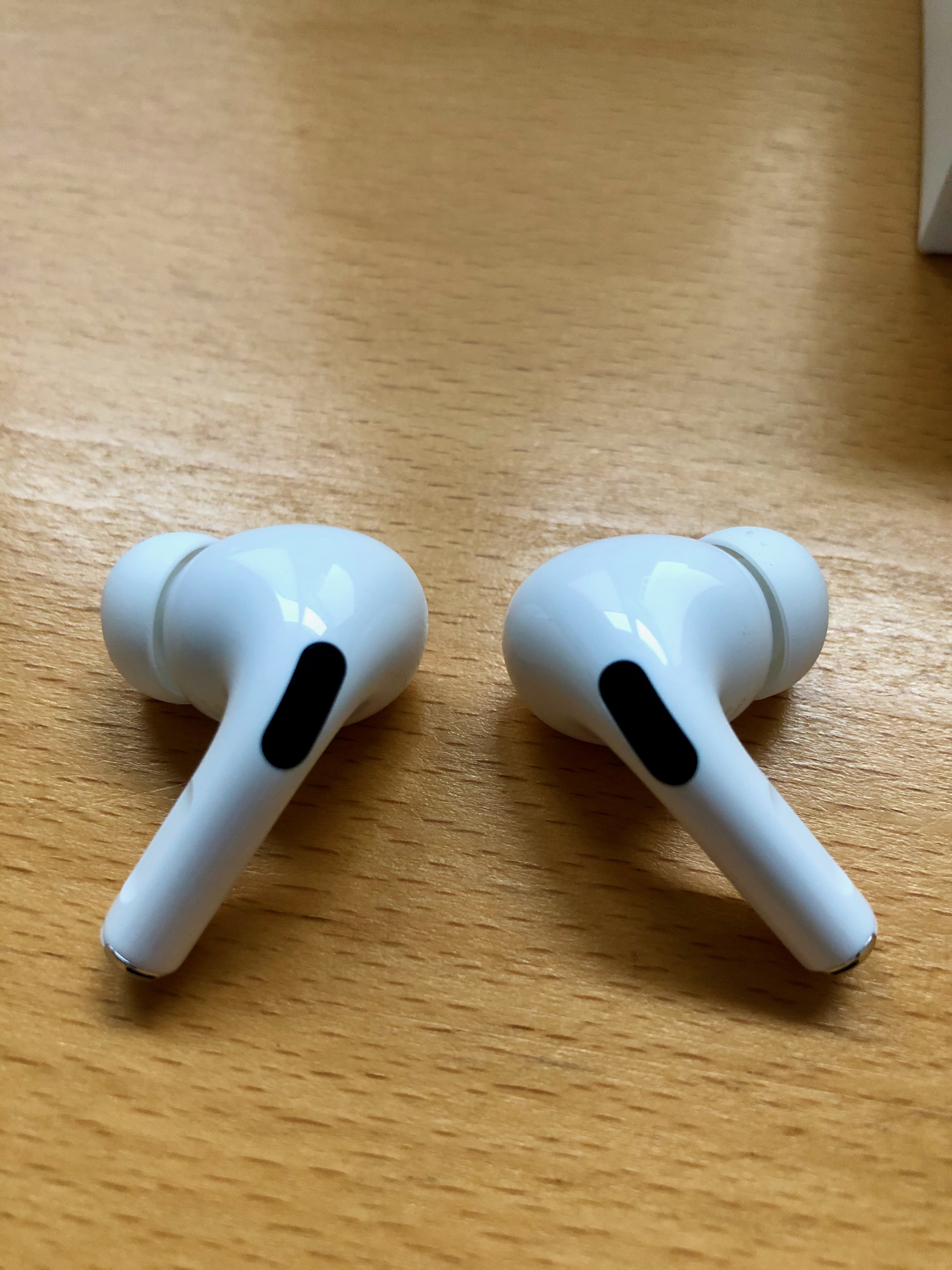 Apple AirPods Pro other side